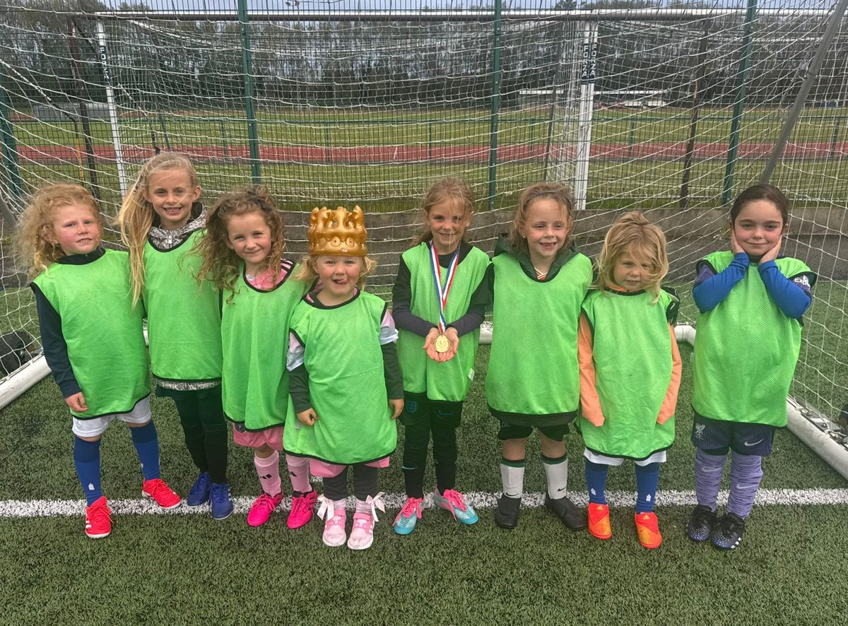 Brilliant to see our new U7s play their 1st match last night. Despite the weather, the girls were brilliant &amp; we hope it's the beginning of an hugely enjoyable journey for all the girls &amp; wonderful memories made.
Well done to Kate for all her hard work over to get the team sorted