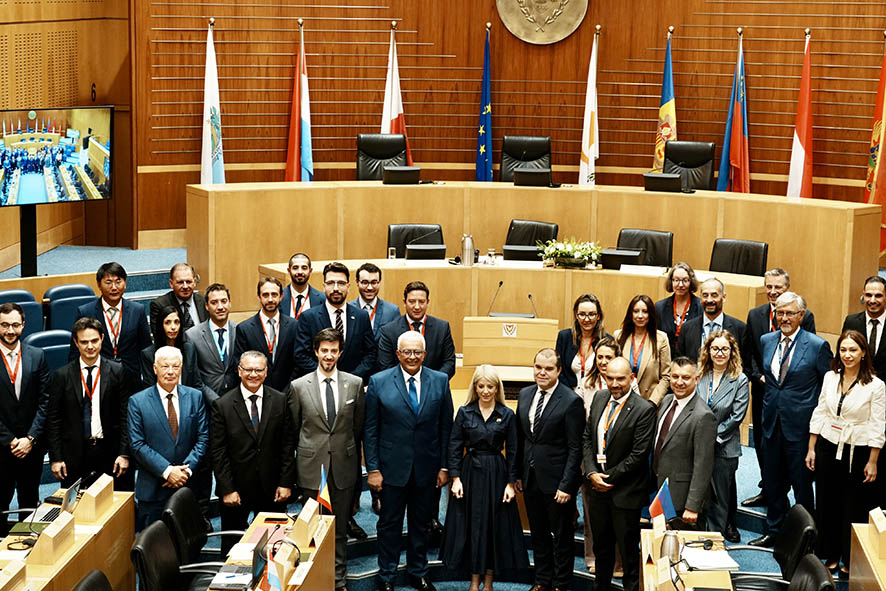 Cyprus Parliament 🇨🇾🇪🇺 tweet media