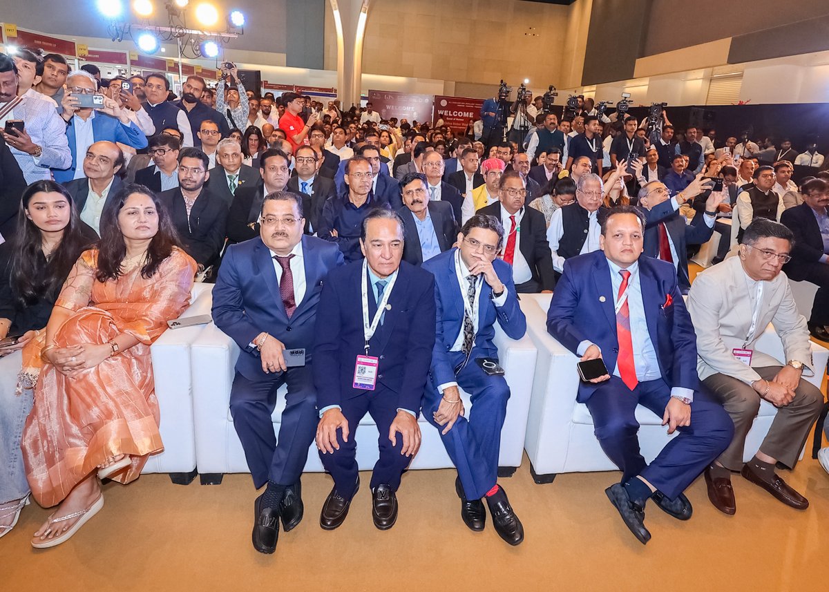 CMO Maharashtra tweet media