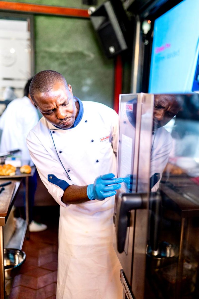 sheffield_afric's tweet photo. Sheffield hosted the first Rational Live Cooking sessions in Uganda and Kigali last week. 
Chefs showed up. Ideas flowed. Hospitality got a serious upgrade. 
#sheffieldafrica #smartkitchen #rationalcooking #hospitality #foodservice #eastafrica https://t.co/R3QKDuZ2JG