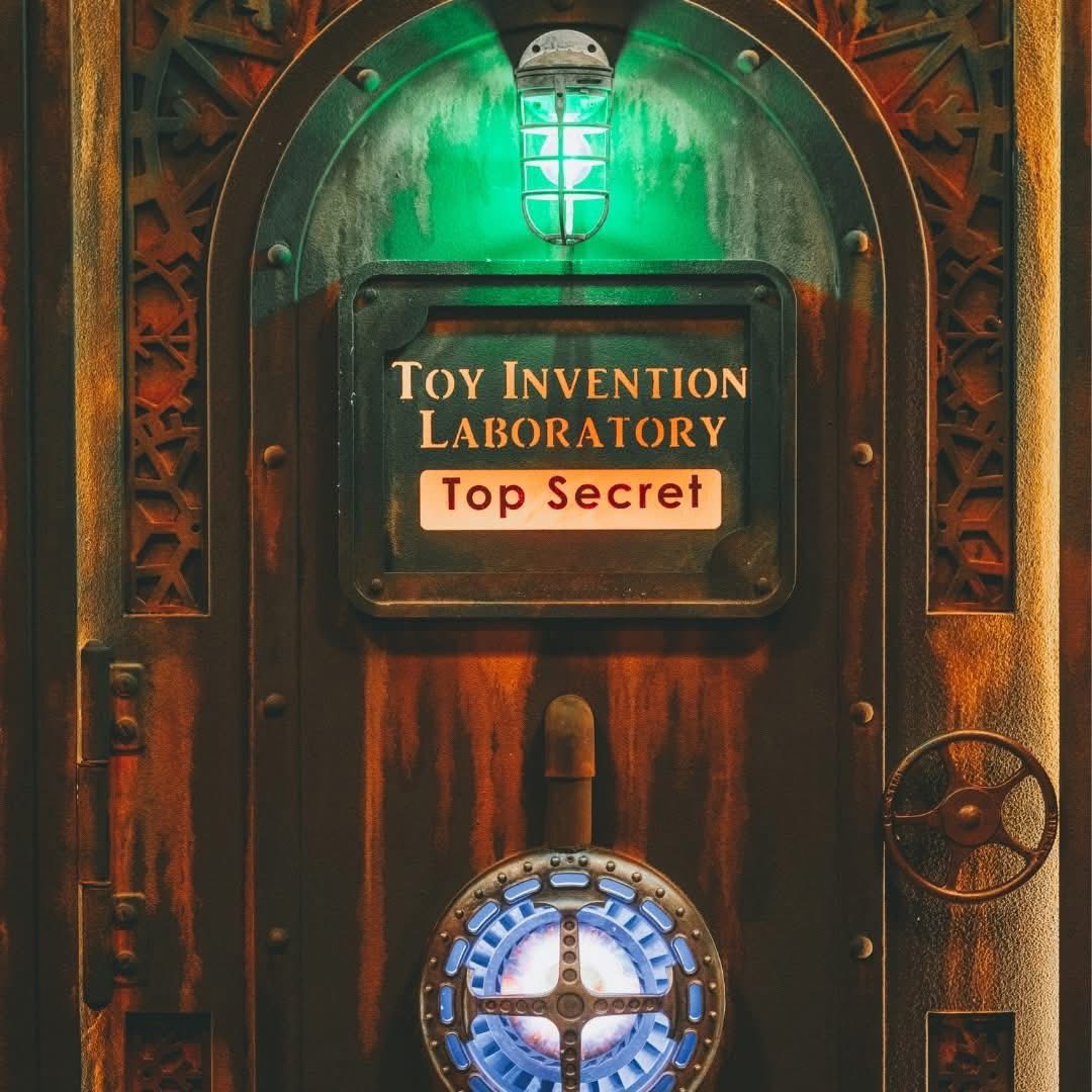 npxsanta's tweet photo. Because the sparkle of memories lasts far longer than anything under the tree. 💫

👉 https://t.co/NusfLhyTFo
#northpoleexperience #npx #flagstaff #santasworkshop #christmas https://t.co/laPK5DlR3z