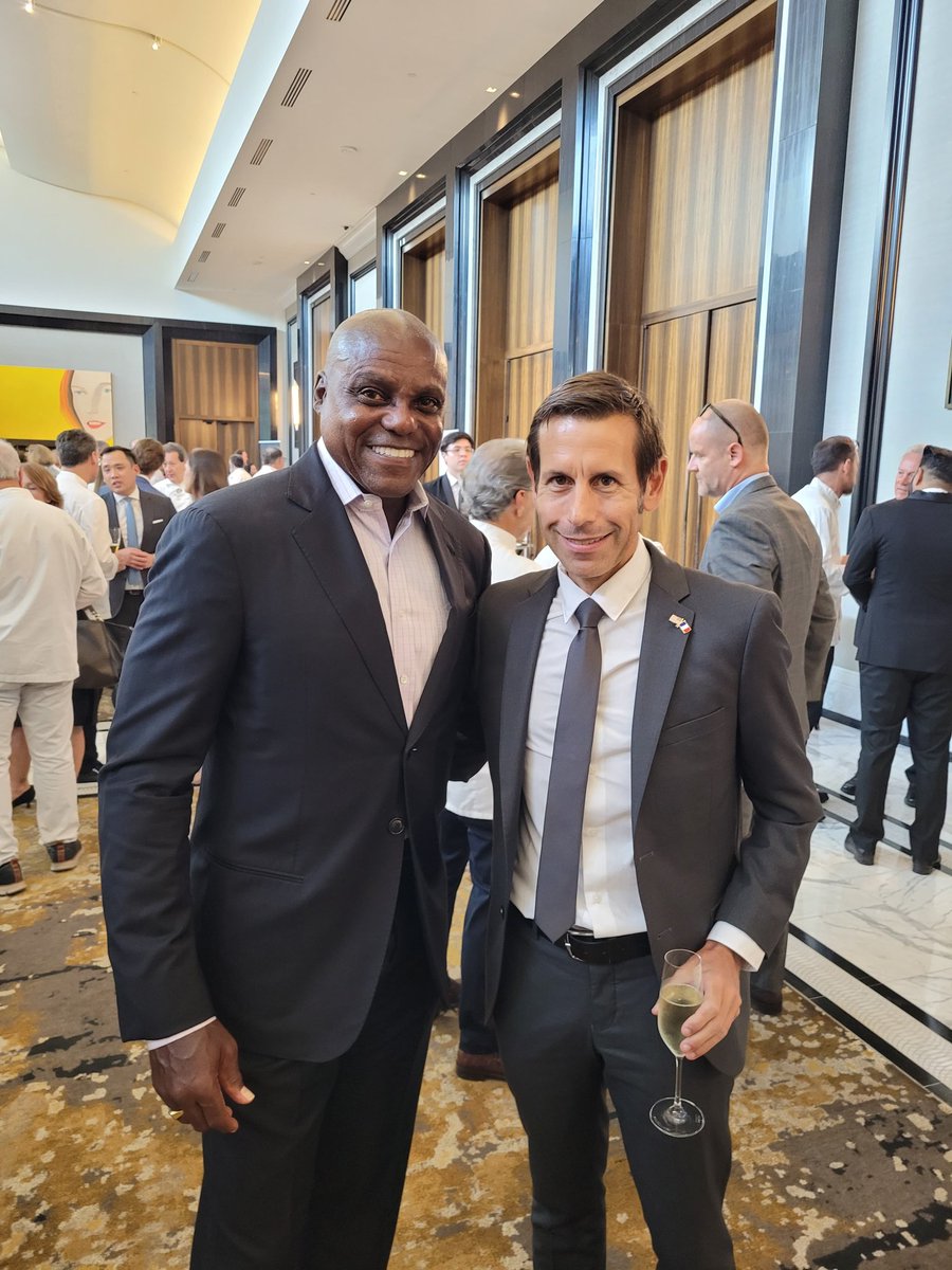 59th Annual general meeting of the French Master Chefs/Maîtres cuisiniers de France USA-Canada in Houston. Exceptional occasion to celebrate 🇫🇷 culinary art and innovation in North America, to value the place of Houston for world gastronomy and to meet the mythic 🇺🇲 Carl Lewis !