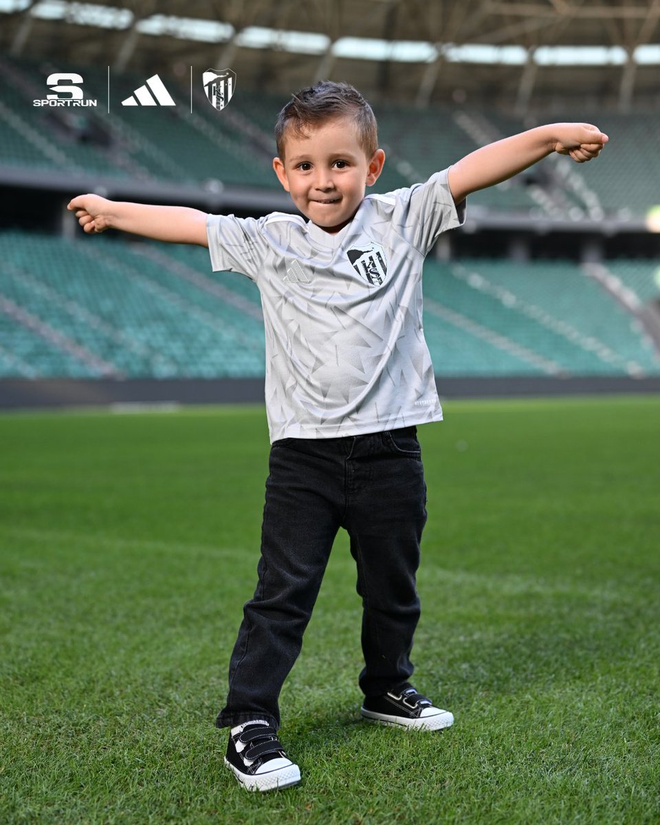 ksstore1966's tweet photo. Kocaelispor 25-26 Sezon Gri Çocuk Forma
Yeni sezonun gri çocuk forma şimdi KS Store, Sportrun mağazaları, https://t.co/DuGsgNFnHr ve tüm online satış platformlarında seni bekliyor.
Kocaelispor sevdası küçük yaşta başlar!
#Kocaelispor #KSStore #Adidas #Sportrun https://t.co/7UgGmGAbmx
