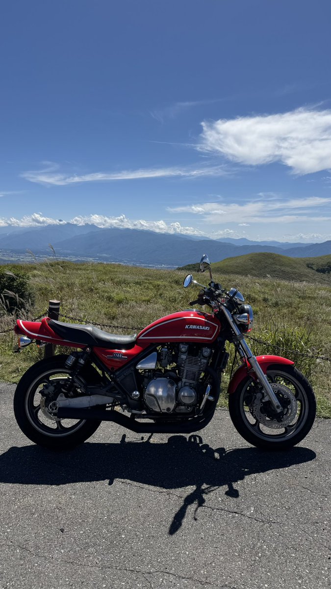 babyrider9's tweet photo. 実は納車してました
ツーリングのお誘いお願いします

 #ゼファー1100  #kawasaki 
 #バイク #ツーリング https://t.co/m9Tdzzm1EL