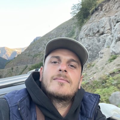 cakmakoglu10's tweet photo. #YeniProfilResmi https://t.co/woKXbQ3TGx