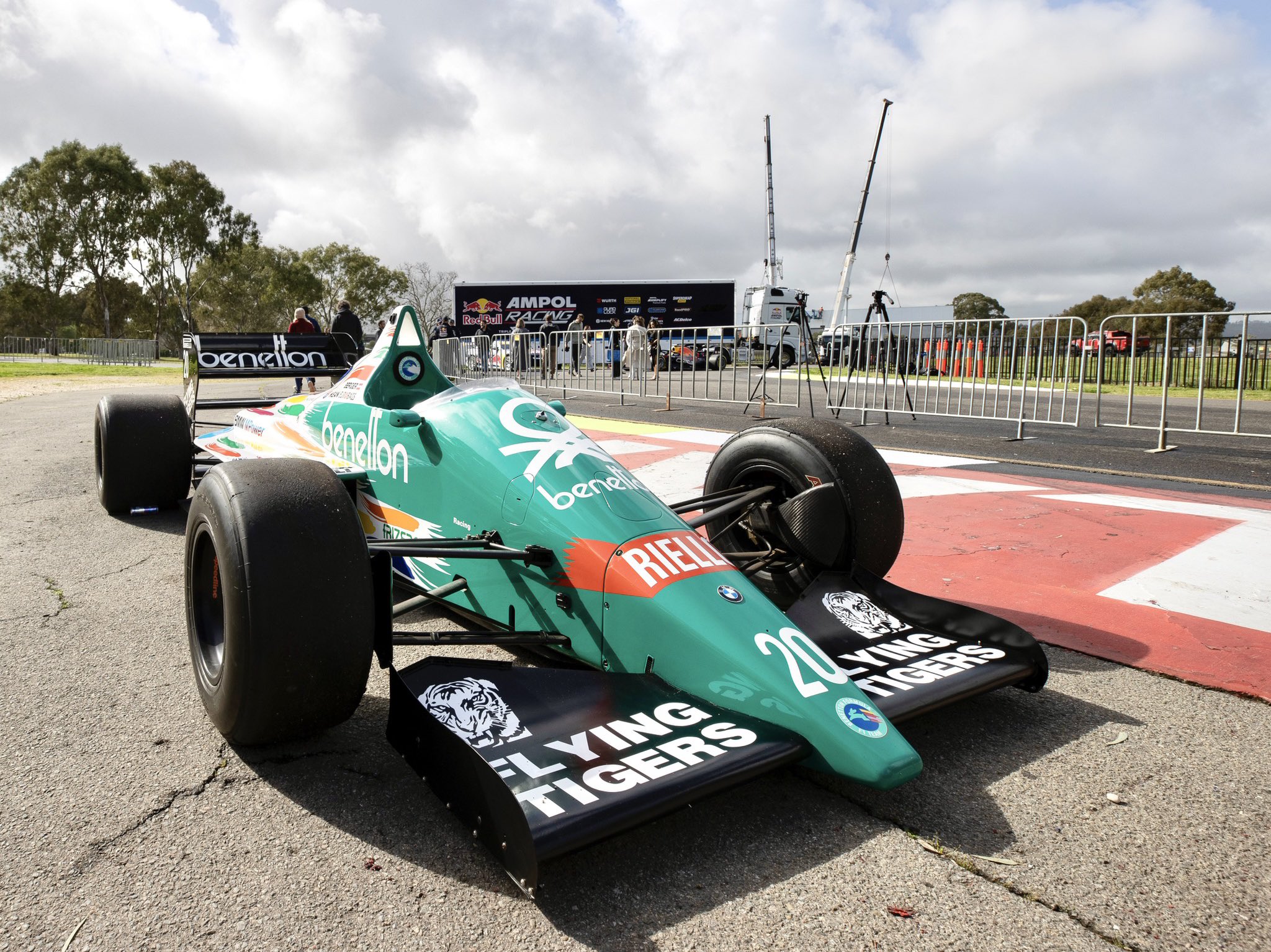 1986 Benetton B186 BMW #20 G.Berger（AUT） 1986 Benetton B186 BMW - Images, Specifications and Information