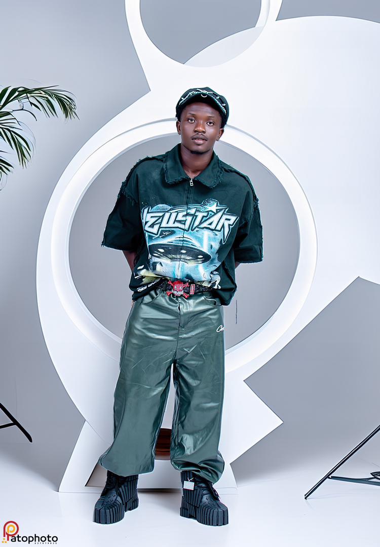 ItzModelogRisky's tweet photo. Let go, forget the burdens of the past. The past can't be changed🤞🧏‍♂️... https://t.co/j3KwQvyYni