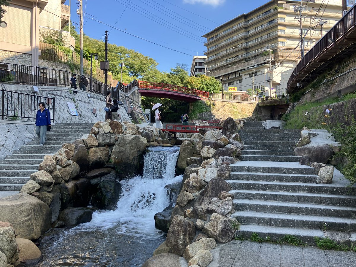 Ryo_XENO's tweet photo. 有馬温泉に来た
圧倒的な非日常感が堪らない
日々の疲れを癒していくぜ https://t.co/MqICteDIH1