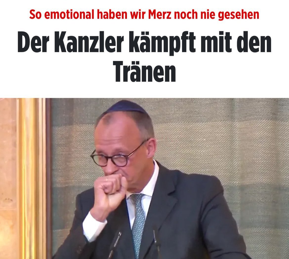 Der Lügenkanzler kämpft mit den Tränen. Nein, nicht beim Gedenken an eine vergewaltigte Frau, einen abgestochenen Mann oder gar Charlie Kirk.
Bei der Wiedereinweihung einer historischen Synagoge.