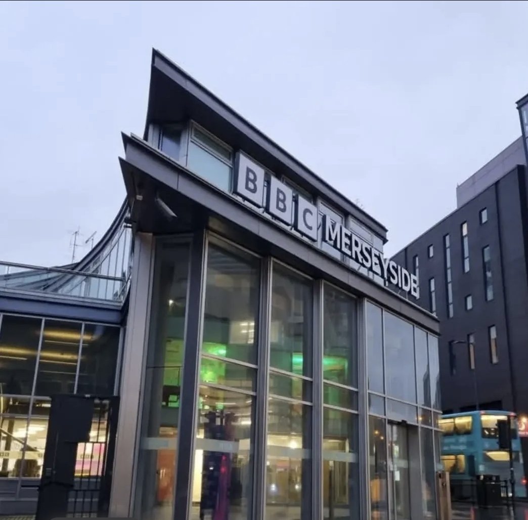 Dave Appleton (@daveapp) on Twitter photo Yes it's Tuesday so make sure you join me on the BBC Radio Merseyside breakfast show with Kevin Duala, Claire, Jess & Phill just after 8:30am on 95.8fm, DAB and anytime on BBC Sounds <a href="/bbcmerseyside/">BBC Merseyside</a> Yes it's Tuesday so make sure you join me on the BBC Radio Merseyside breakfast show with Kevin Duala, Claire, Jess & Phill just after 8:30am on 95.8fm, DAB and anytime on BBC Sounds <a href="/bbcmerseyside/">BBC Merseyside</a>