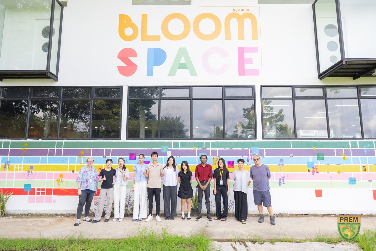 PTISschool's tweet image. Grade 12 IB Visual Arts students are exploring how the city embodies memory, identity, and voice at Bloom Space, a vibrant creative hub in Chiang Mai. #ProudToBePrem #IBArts