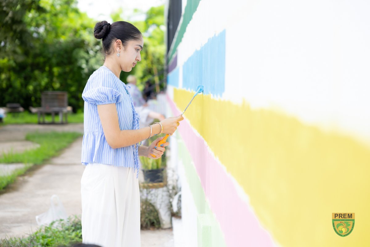 PTISschool's tweet image. Grade 12 IB Visual Arts students are exploring how the city embodies memory, identity, and voice at Bloom Space, a vibrant creative hub in Chiang Mai. #ProudToBePrem #IBArts