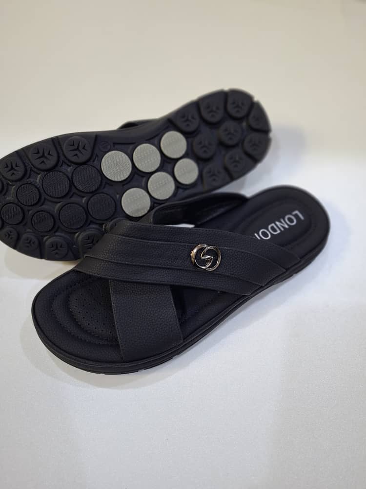 Mukhtaruthman7's tweet photo. LONDON 🚨🚨🚨 
SIZES 40↔️45
Price::N20,000 only
Location Kaduna 
Nationwide delivery 
Call/WhatsApp 07087871526

Fisayo Emmys amorim quantrix GM CT amen cointel immunity tubi amusan https://t.co/3knVgCwv4c
