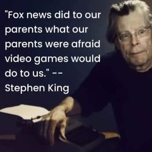 ClickySproutWife - Scifi/Horror Comic Arks (@clickyw) on Twitter photo 