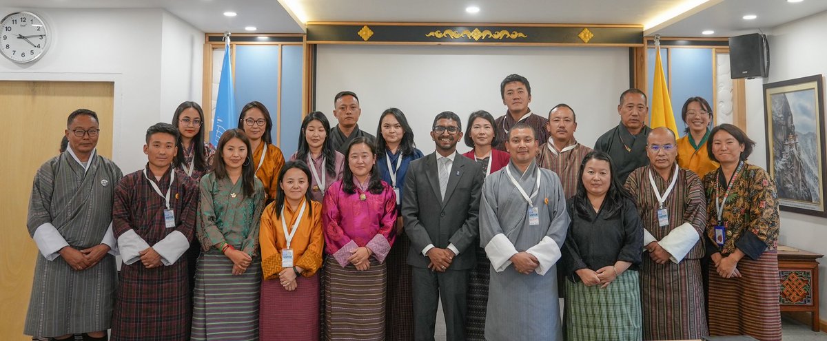 With funding from <a href="/MitActFacility/">Mitigation Action Facility</a>, Bhutan, UNDP, <a href="/UNCDF/">UNCDF</a> &amp; partners are shaping a bold project to decarbonise 🇧🇹’s energy sector via market-led solutions that aims to: 

💡 30MW solar for health facilities
🌍 Cut 1.6M tCO₂e
👷 500 green jobs
💰 Unlock private investment &amp; more.