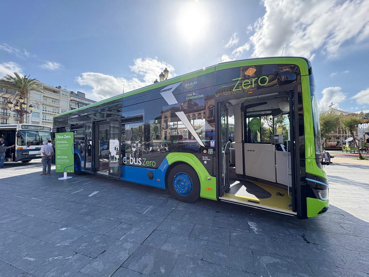 DBUS tweet media