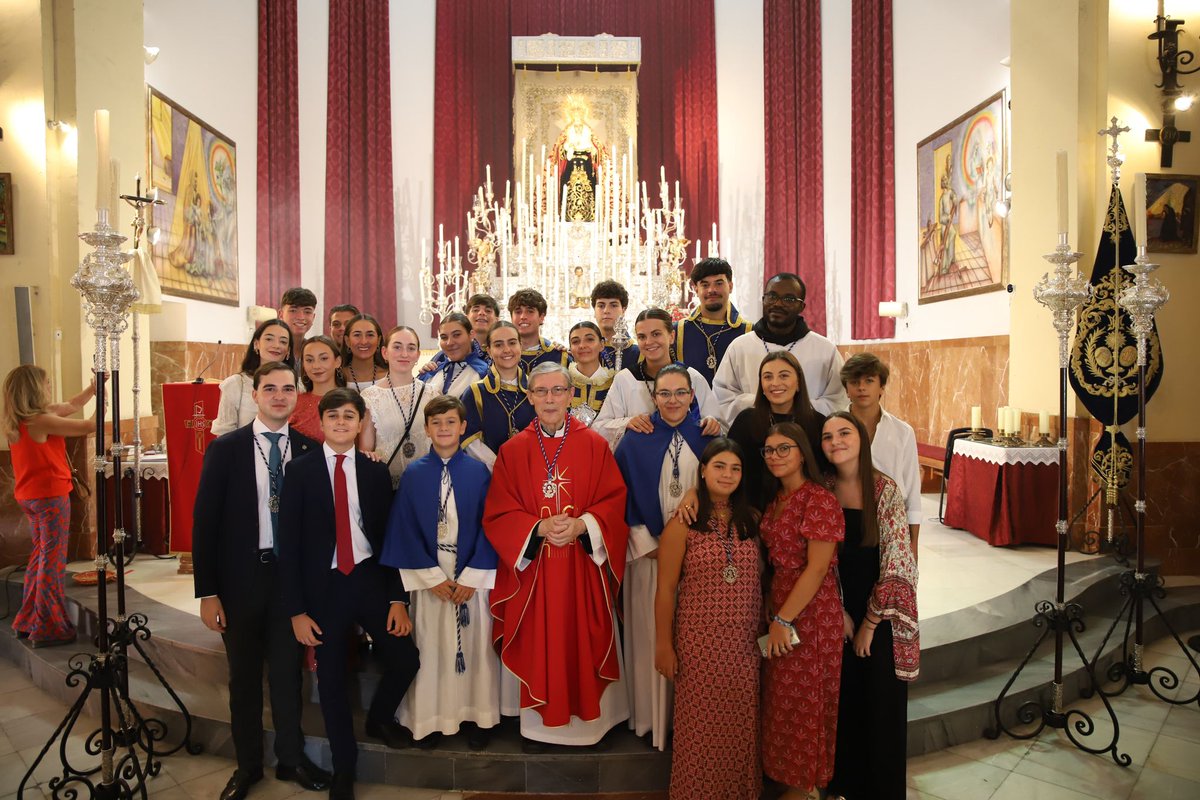 El pasado domingo 14 de Septiembre, nuestro Grupo Joven participó en la Función Solemne en honor a Nuestra Señora de los Dolores.

Un año más, nuestra juventud comienza un nuevo curso bajo su intercesión, llenos de ilusión y buenos momentos por vivir.
