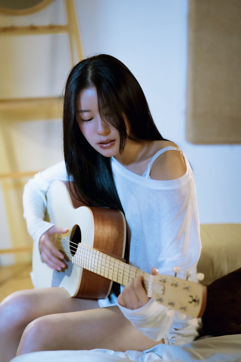 ไซซีซีจี้ซือเซลิน tweet media