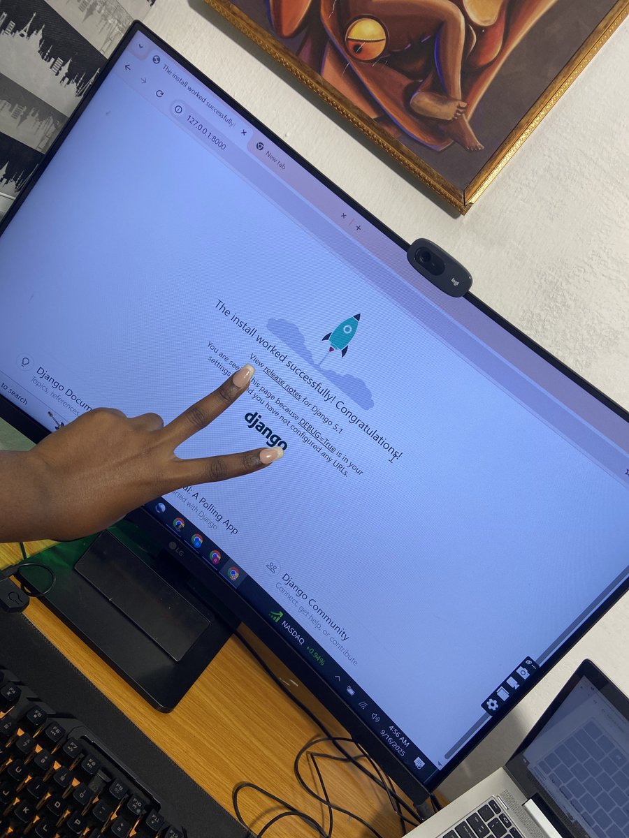 webdesignerng's tweet image. Another four-figure gig bagged. See y’all in four weeks 🫶🏻🥰