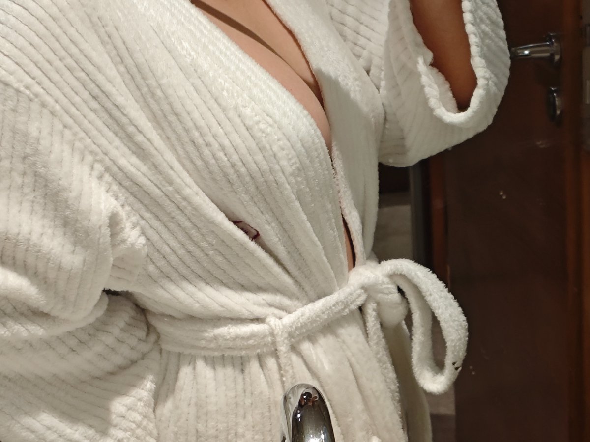 出差呢 宝宝
#les #wlw