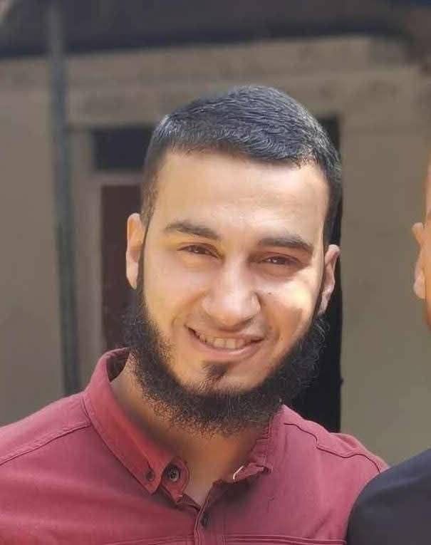 استشهاد المجاهد الليبي حمزة الورفلي.

و هو مقاتل جاء من ليبيا و عاش في غزة و شارك بعدة عمليات للقسام خلال الحرب