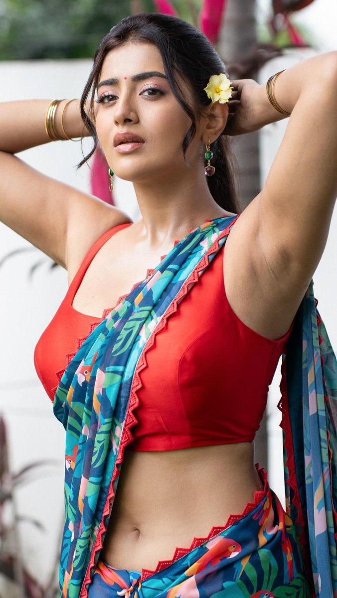 G0930WDaEAUPHV7?format=jpg&name=medium