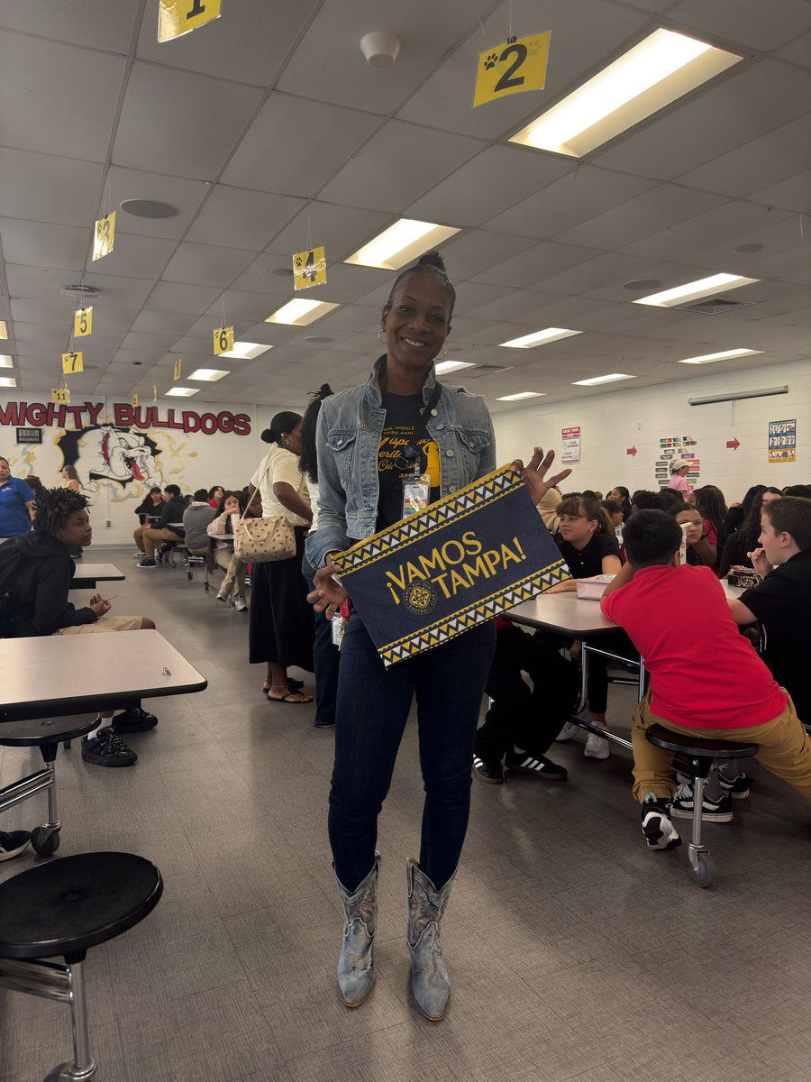 Happy Hispanic Heritage Month! This beauty representing with a shirt and Start With Hello Week with cowboy boots. Howdy 🤓👏🏽🎊😃