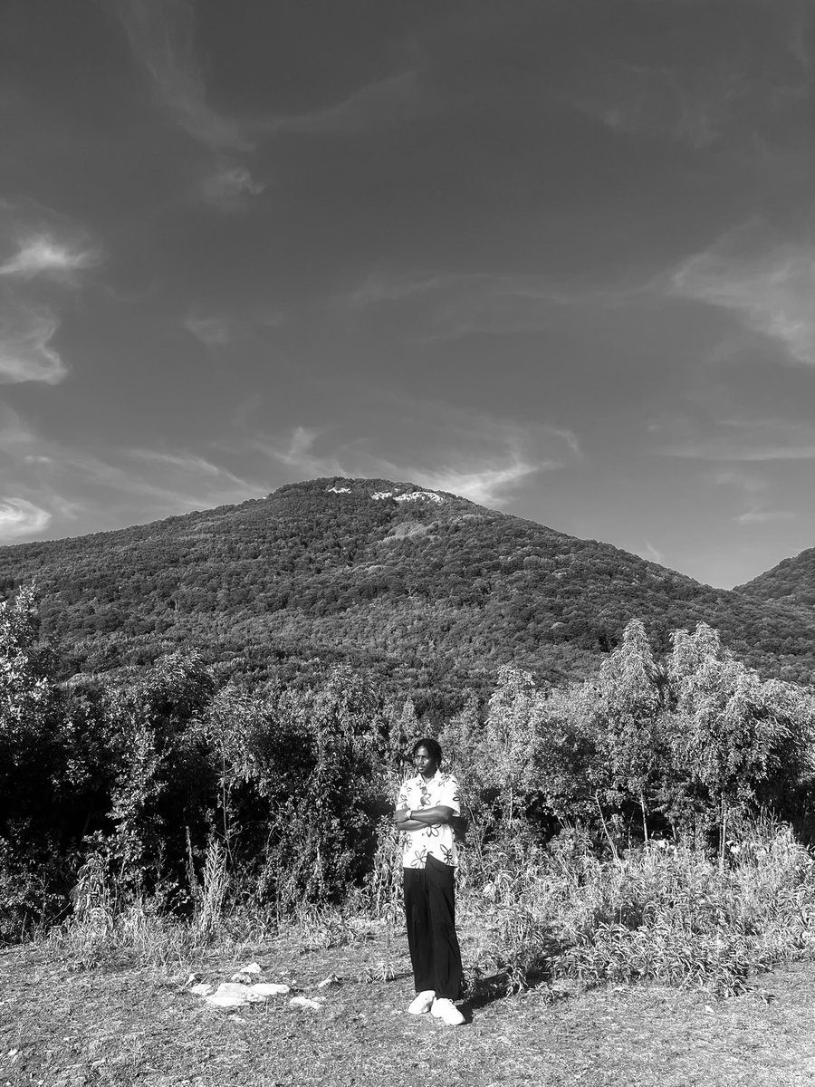 saenttor's tweet image. Hello Guys, I’m Johnpaul, a Full stack engineer and music lover. I build feature rich and scalable applications on mobile web and desktop.

follow me on here and on GitHub and I’ll follow back github.com/saent-x
Website: tors-x.dev
