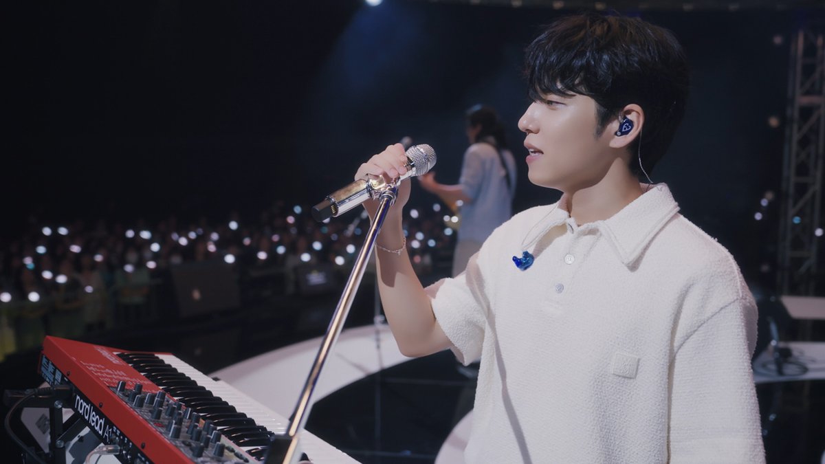 DAY6(데이식스) "Congratulations" LIVE CLIP (with My Day ver.)

youtu.be/Pp8Bza15AWY

🎲 Listen to DAY6 "The DECADE"
DAY6.lnk.to/TheDECADE

#DAY6 #데이식스
#The_DECADE
#DAY6_10th_Anniversary
#Congratulations