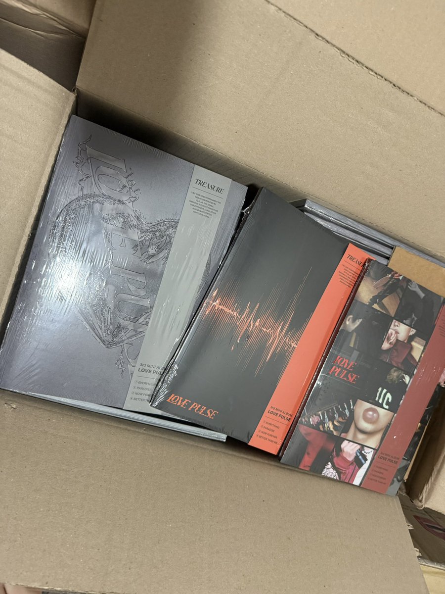 0621alva's tweet photo. WTS TREASURE 3rd MINI ALBUM [LOVE PULSE] METAL &amp; STREET &amp; ROCKCHIC 앨범 미개봉 양도

1set/0.7
5sets⬆️0.5
10sets⬆️0.4

on hand✅
bulk✅

최현석 지훈 요시 준규 윤재혁 아사히 도영 하루토 박정우 소정환 트레저 hyunsuk jihoon yoshi junkyu jaehyuk asahi doyoung haruto jeongwoo junghwan https://t.co/nqdEiPMWRY