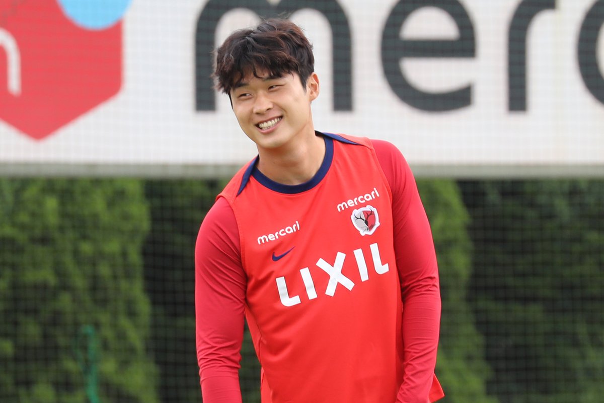 🎂🎂━━━━━━━━━━━━━━━
今日は、#キムテヒョン 選手の誕生日です
#antlers #鹿島アントラーズ
━━━━━━━━━━━━━━━━🎂🎂

ハッピーバースデー、テヒョン🎉🎉

公式Instagramでは、#パクウィジョン 選手からのメッセージもあります💬

ぜひ、ご覧ください👀✨