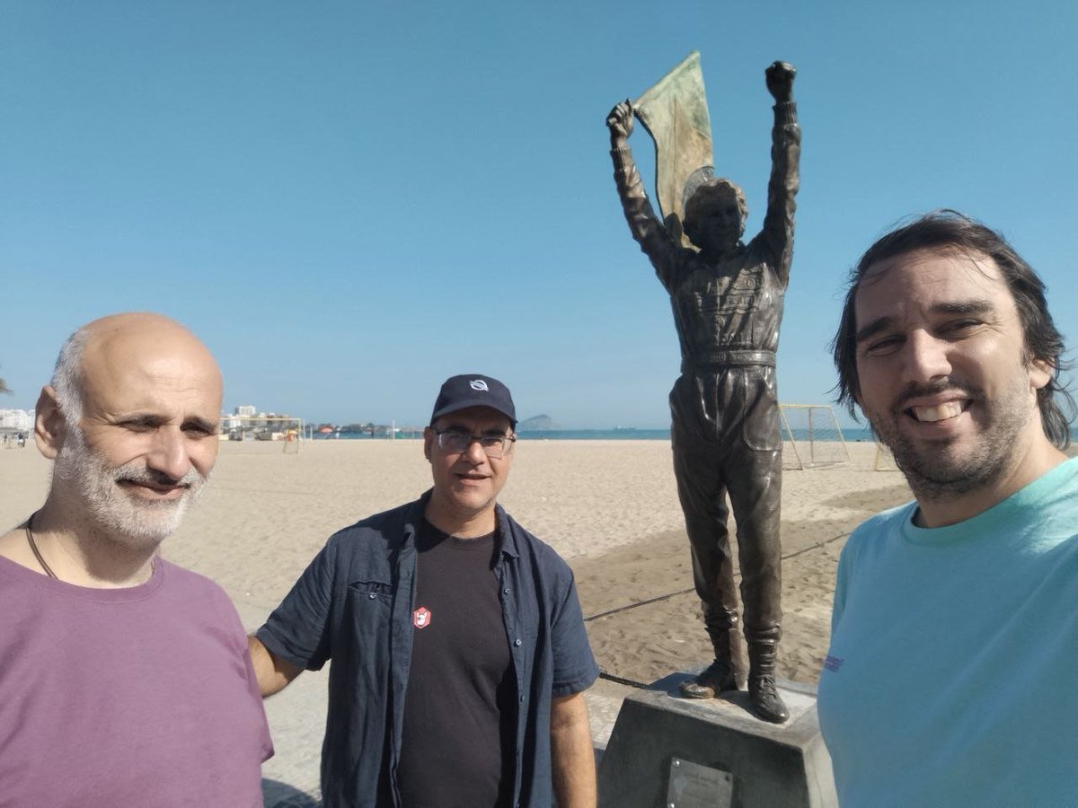 GM from Rio! 🇧🇷
The Dogstar team is ready #Meridian2025 🔥
with Ayrton Senna's Soul 🏁
<a href="/StellarOrg/">Stellar</a> <a href="/BuildOnStellar/">Build on Stellar</a>