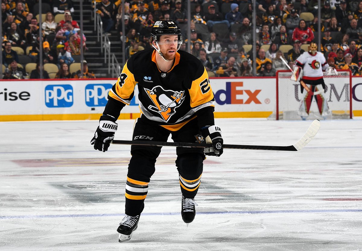 BR_OpenIce's tweet image. Matt Grzelcyk has signed a PTO with the Chicago Blackhawks, according to @FriedgeHNIC