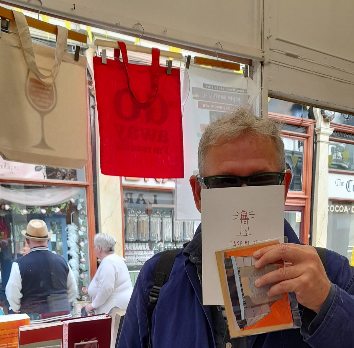 J. E. Books tweet media