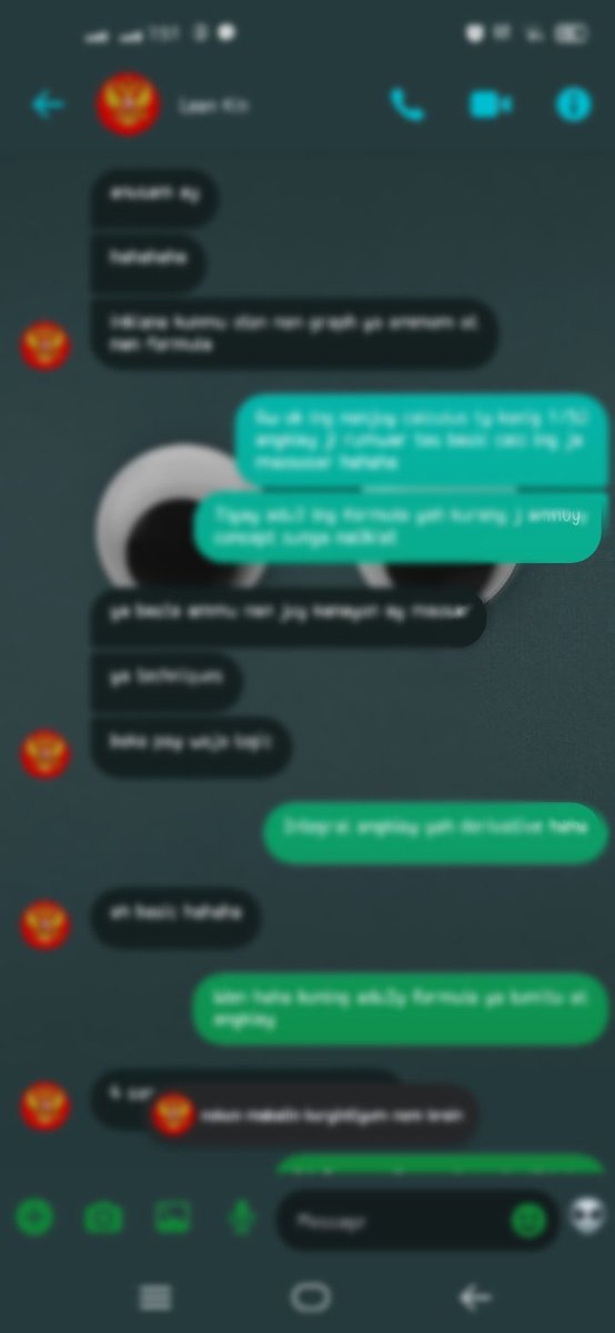 hazelkinorman's tweet photo. sayo muna magrarant kuyanggg always mabaho ang kwarto😭😭😭 https://t.co/OHJcIoN8AJ
