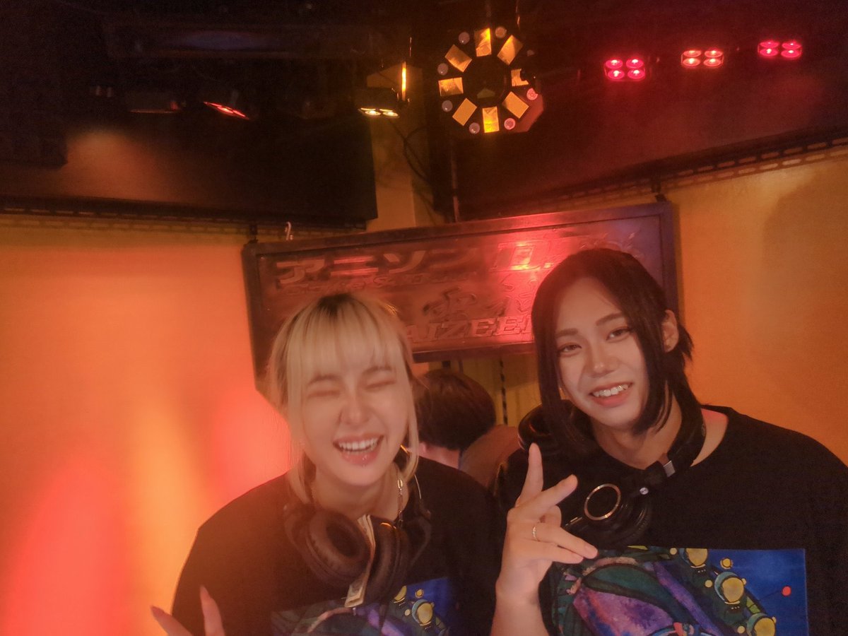 tajuchan_dj's tweet photo. #MITTTworld
全部尻拭いしてもらってる人の表情とは思えない爆笑顔……😁✨️
B2B楽しかったです‼️
クソお世話になりました‼️‼️‼️
(てかオイラ顔デカない???) https://t.co/TgBVSXhrW2