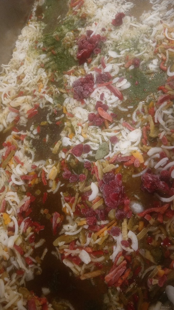 Blanc de poulet sauce estragon tagliatelles poêlée bretonne bonne apetit