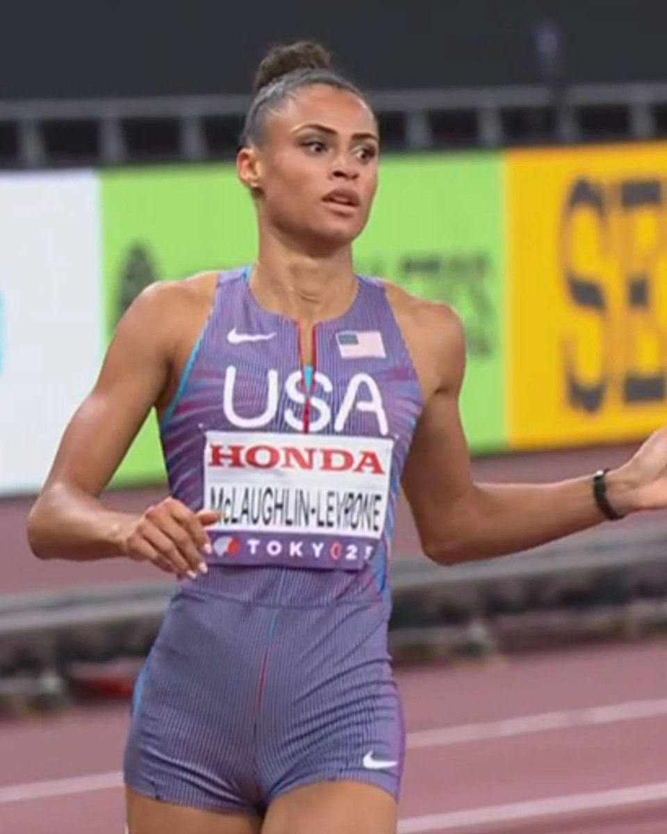 48.29! 

🇺🇸SYDNEY MCLAUGHLIN LEVRONE BREAKS THE AMERICAN RECORD AT THE 2025 WORLD CHAMPIONSHIPS SEMIFINALS.

WHAT THE FRICK IS SHE GOING TO RUN IN THE FINAL!?

#WorldAthleticsChamps