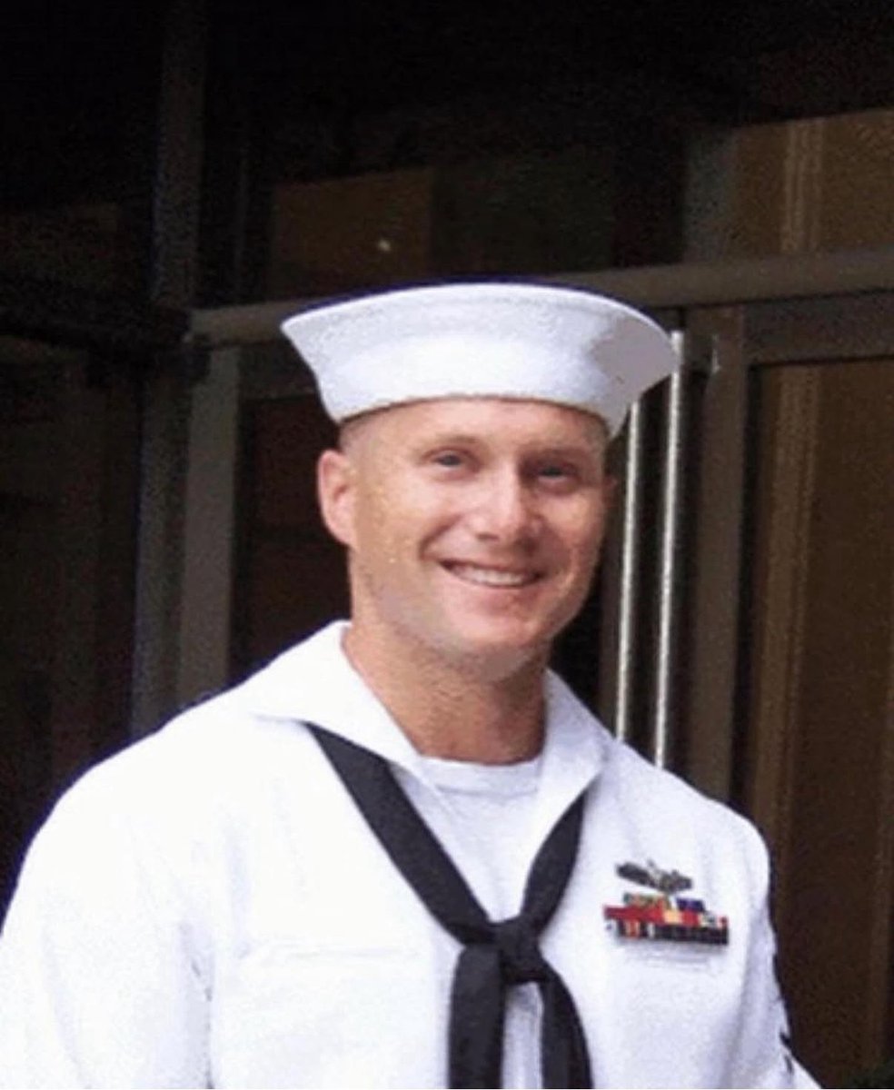 op_hawkeye's tweet photo. 9.16.2006 ~ Petty Officer 2nd Class ET2 (EOD) David Sean Roddy ๐บ๐ธ
#OpHawkeyeRemembers #DavidRoddy #EODMUTWO #NavyEOD #EODWarrior #supportourSOFcommunity #Operation_Hawkeye
๐ https://t.co/268pBSbh7q
๐ https://t.co/kalJCwBNQU
๐ผ๏ธ https://t.co/DhmstbuiNE https://t.co/Bce066770T