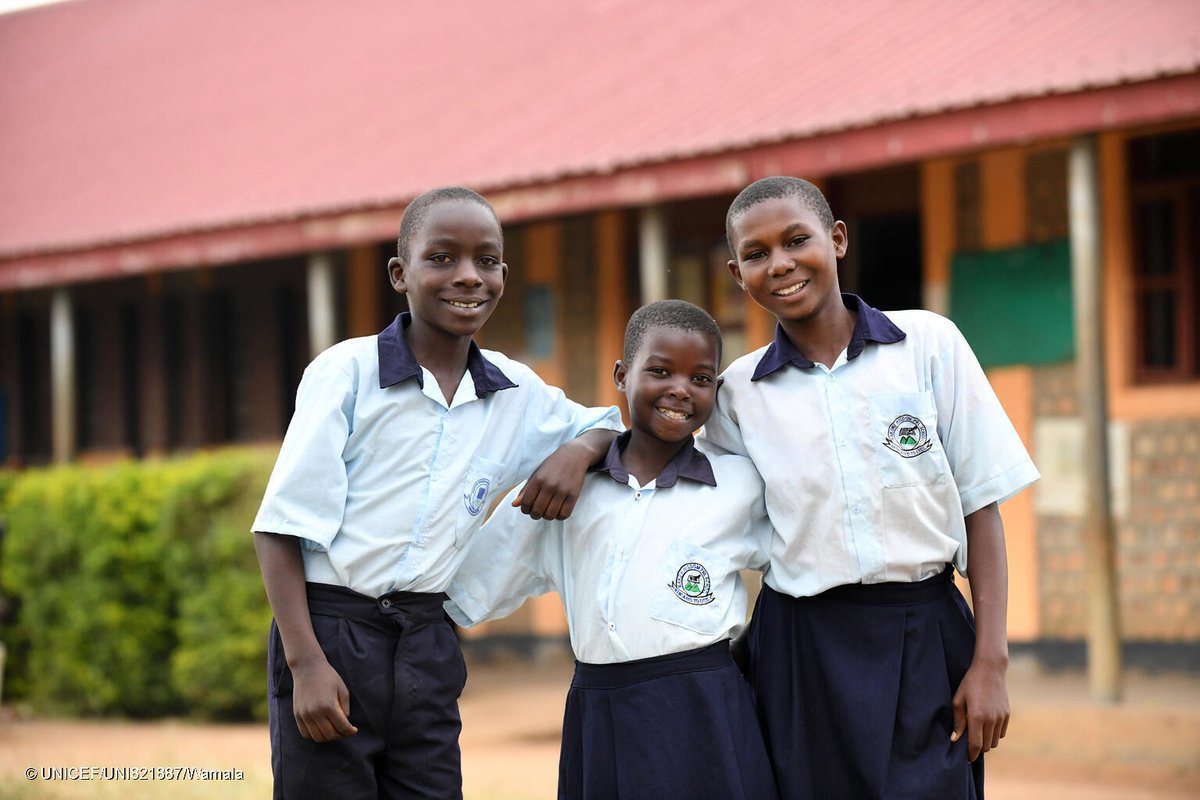 UNICEFUganda's tweet image. As the school term opens, let&apos;s all recommit to getting children back into school🏫 and learning.

We need to collectively continue working towards the achievement of #SDG4—&quot;Quality Education&quot; and put an end to the learning crisis.

#InvestInUGChildren