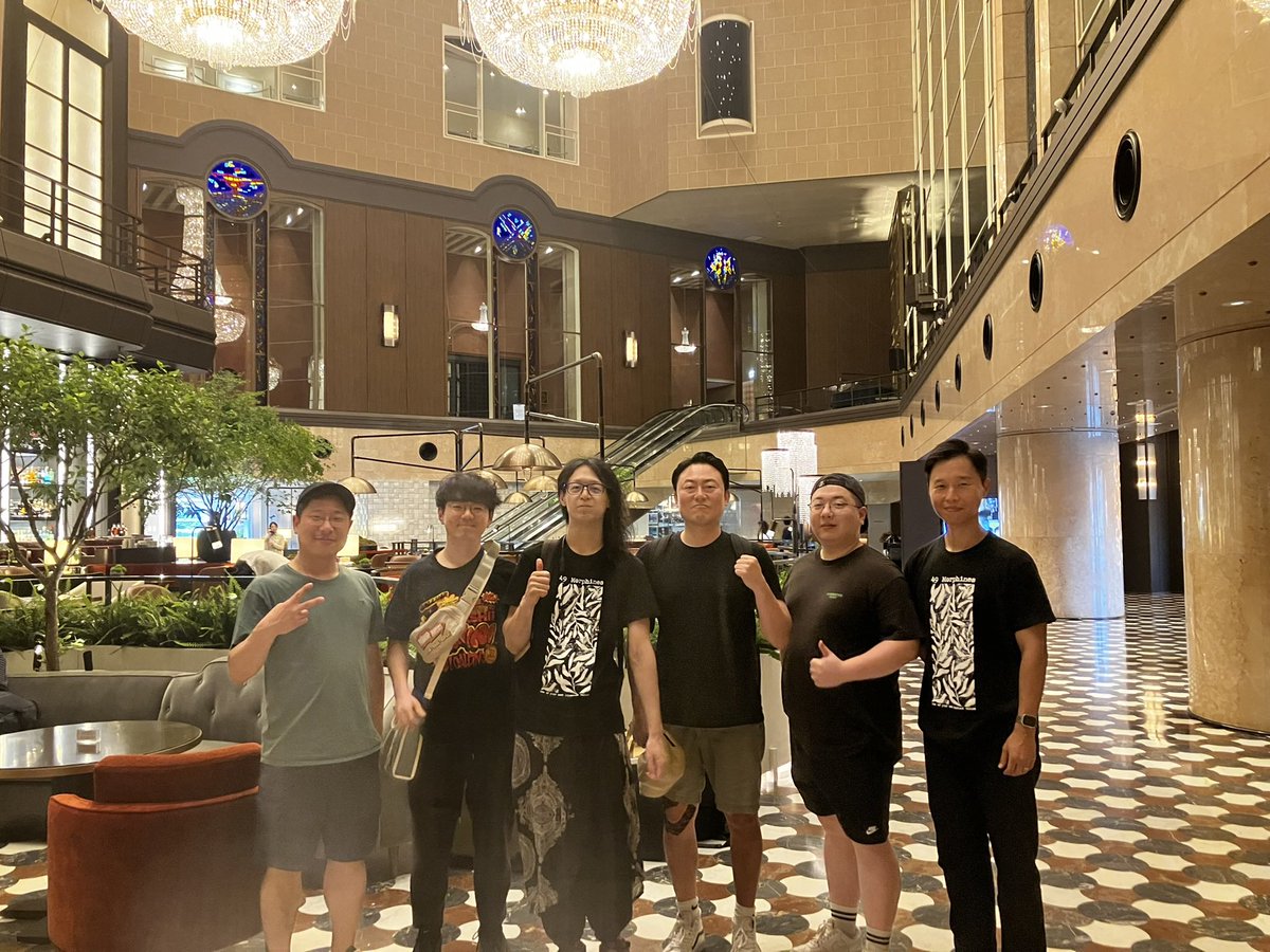 ともだ"3ミリ"Hiroかず tweet media