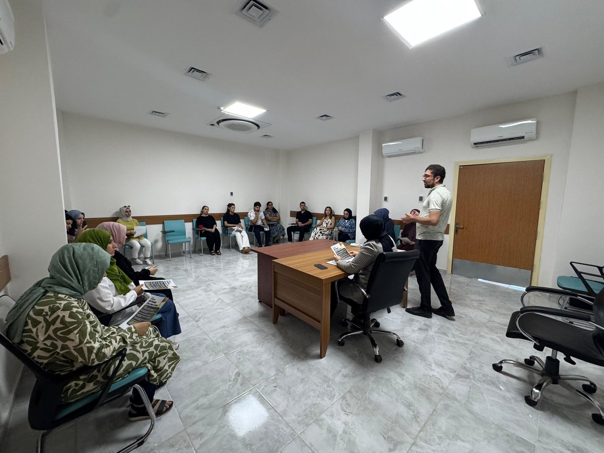 Bozovaism's tweet photo. Bozova İlçe Sağlık Müdürlüğü personeli Psikolog Abdulselam Arslan tarafından Bozova İlçe Sağlık Müdürlüğü personellerine İntiharı Önleme konusunda eğitim verilmiştir. 
@merva_nimetoglu @ErhanBerkDR @drmemisoglu https://t.co/eG2KXCSaaF
