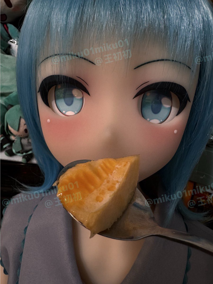 miku01miku01's tweet photo. 今日はメロンを食べます、初音はとても気に入っているようです
#初音
#初音ミク #HatsuneMiku
#等身大ドール
#hatsunemiku #vocaloid
#figurephotography
#animefigure
#miku
#hatsunemikucollection
#mikucollection
#mikucollector
#vocaloidfigure
#mikugoods
#はつねミク
#フィギュア撮影友の会 #美少女フィギュア
#フィギュア
#フィギュア撮影
#フィギュアコレクション