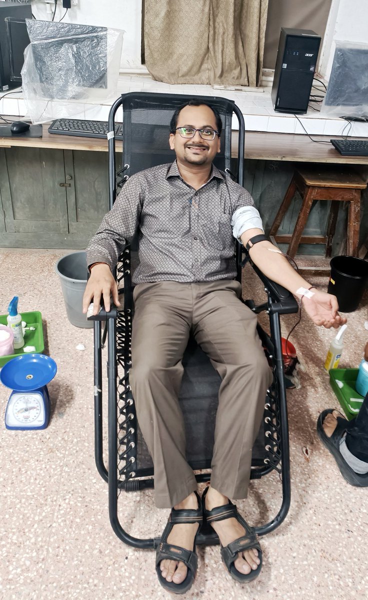 એક નાનકડો પ્રયાસ, જે કોઈના જીવનમાં મોટી આશા બની શકે છે. #BeTheChange

"સાચું પૂણ્ય એ છે જે જીવ બચાવે."

#13મી વાર રક્તદાન.. 

Give blood, save lives! #BloodDonation #DonateBlood #LifeSaver 

<a href="/HealthPorbandar/">Health Department Porbandar</a>