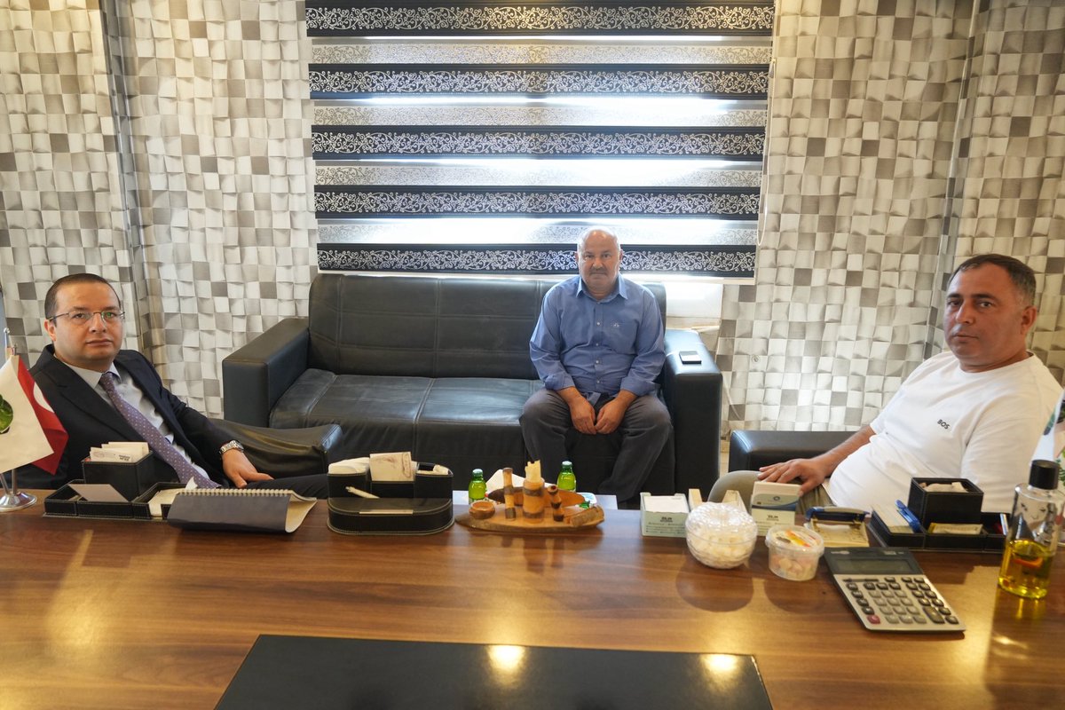 Kaymakamımız Sayın Ahmet Vezir BAYCAR, ilçe esnaflarımızdan MDY geri dönüşüm firması sahibi Cesur Aksoy’u ziyaret etti.