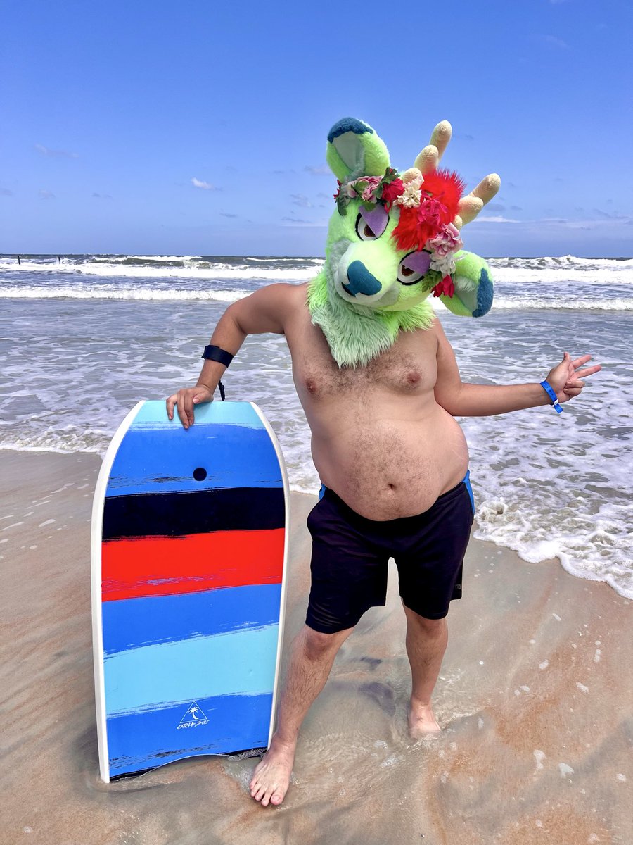 russelbuck 🐶 🎶 PERFORMING FURLUMINATI VEGAS, SAT tweet media