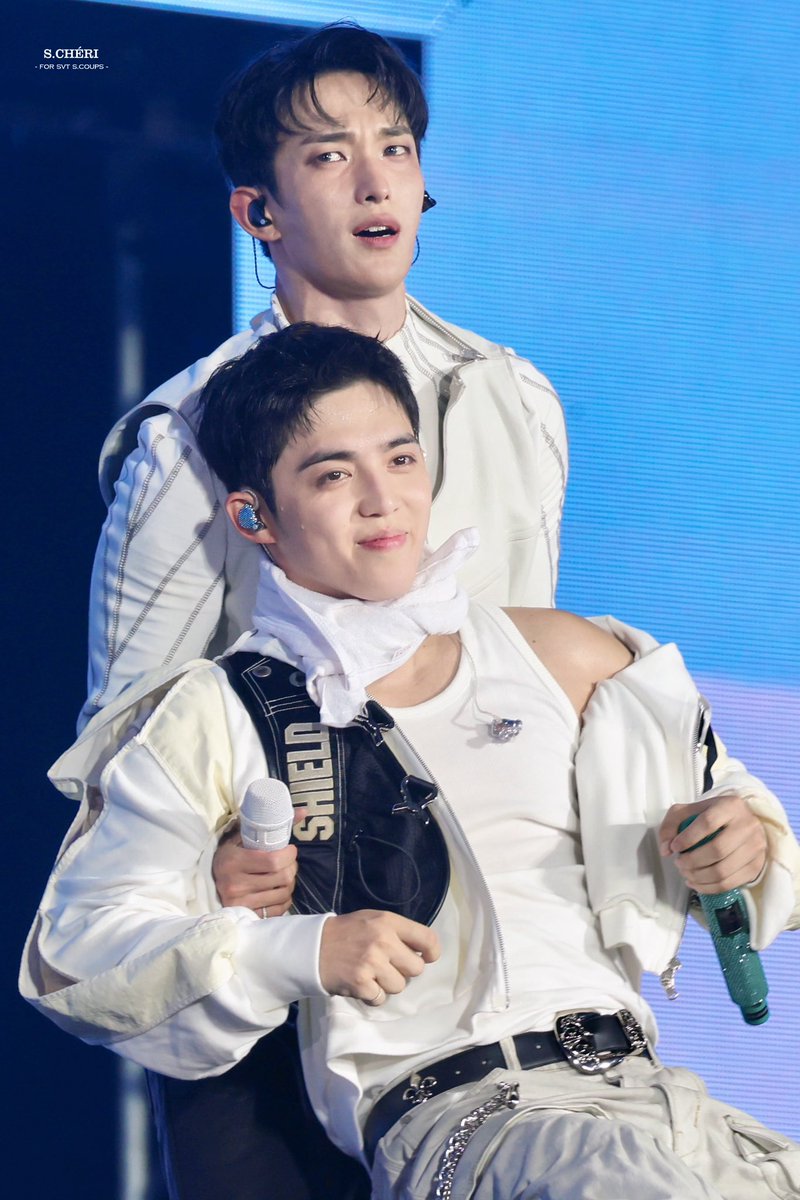 250914 NEW_ in INCHEON 인천

초띵 같애ㅋㅋ

#에스쿱스 #SCOUPS #SVT
#승철 #최승철 
#エスクプス
#세븐틴  #SEVENTEEN 
<a href="/pledis_17/">세븐틴(SEVENTEEN)</a>