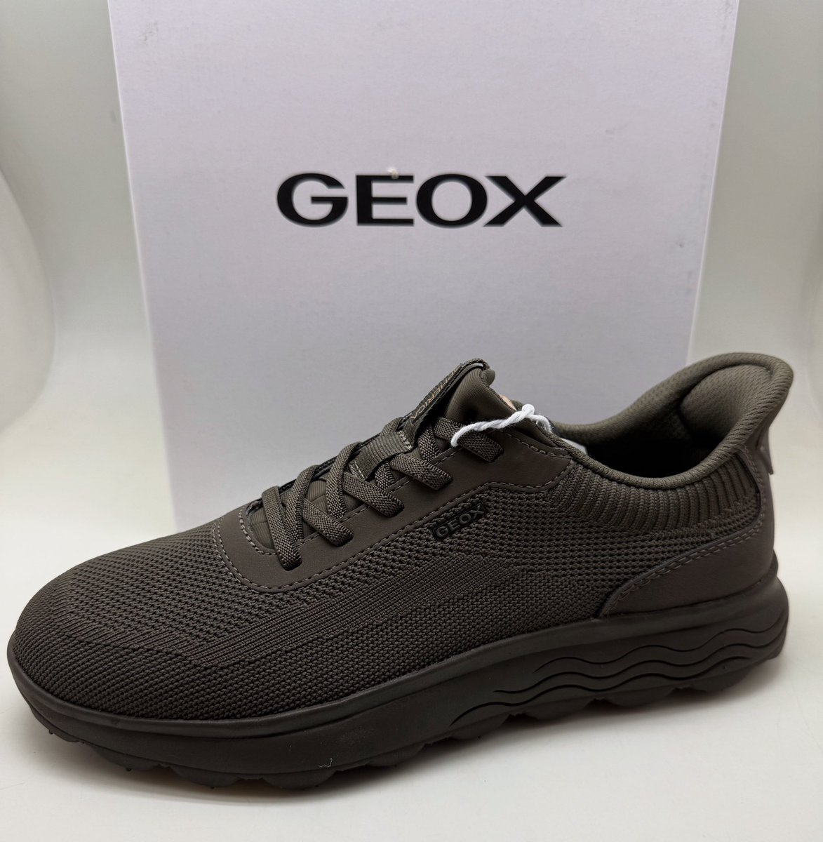 Zapatelia_es's tweet photo. 👞✨ Dale un respiro a tus pasos con Geox Caballero.
✅ Elegancia
✅ Comodidad
✅ Tecnología Fast-In para mayor facilidad.
📍 C/ General Rey 14 · Ciudad Real
🌐 https://t.co/mBeSKHIL8X con envío GRATIS +30€
#Geox #ZapatoQueRespira #CalzadosGuadalupe https://t.co/r7mizssAYn