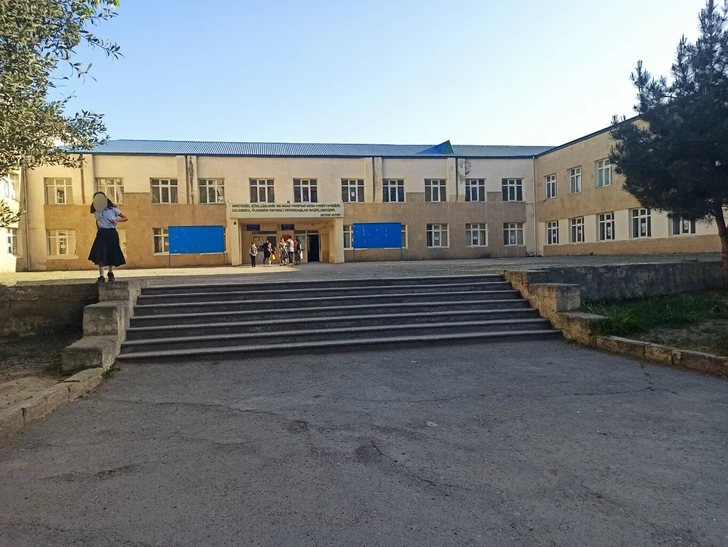 MediaAz1's tweet image. ❗По факту сбора денег с родителей в школе №286 начато расследование.

Подробнее по ссылке: media.az/post/1068043363

#новости #mediaaz #расследование #школа