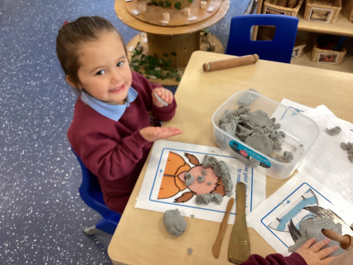 Nursery have new challenges in the areas this week. 
Can you make your family using the loose parts ?
Can you make your face with the play dough ? #EYFS #myself